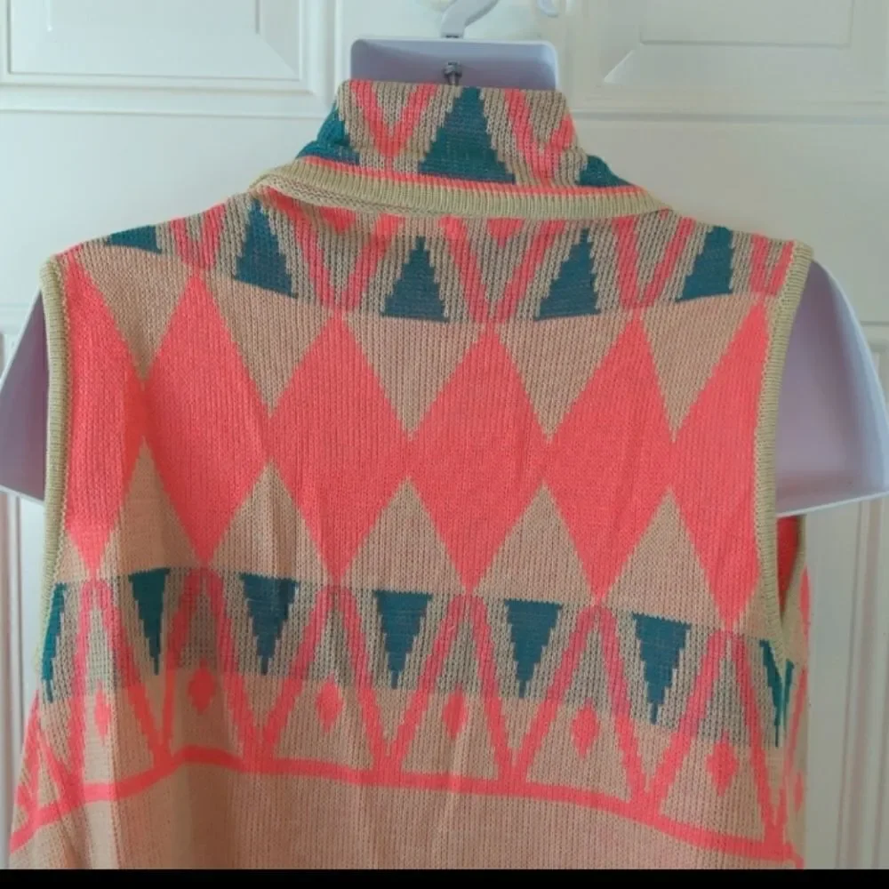 B-Sharp drape front sweater vest with collar - Picture 6 of 9